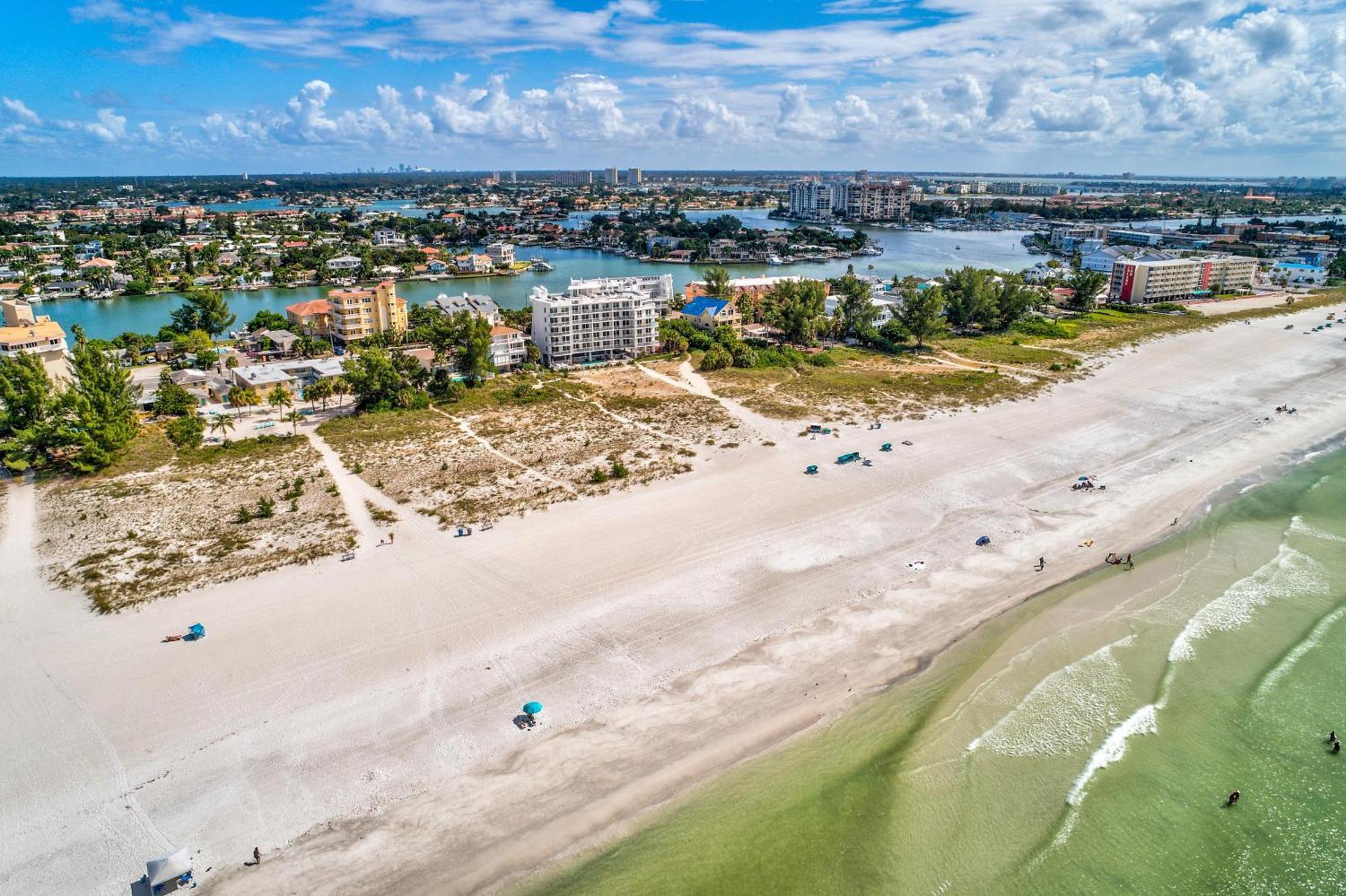 Villa Oceana 202 West St. Pete Beach Exterior foto